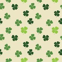 Kleeblatt Hand gezeichnete Gekritzel nahtlose Muster Vektor-Illustration. St. Patricks Day Symbol, irischer Glückshamrock Hintergrund vektor