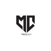 Brief mc mit Schild gestalten Cyber Sicherheit Geschäft Monogramm Logo. cm Logo. mc Logo vektor