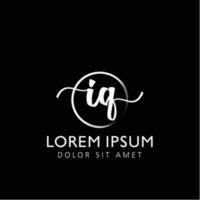 brev iq första handstil logotyp med signatur och hand dragen stil. vektor