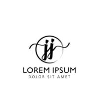 brev jj första handstil logotyp med signatur och hand dragen stil. vektor