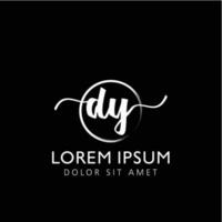 brev dy första handstil logotyp med signatur och hand dragen stil. vektor