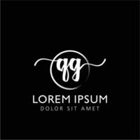 brev qg första handstil logotyp med signatur och hand dragen stil. vektor