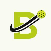 Brief b Pickleball Logo Konzept mit ziehen um Essiggurke Ball Symbol. Essiggurke Ball Logo vektor