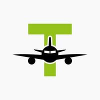 Initiale Brief t Reise Logo Konzept mit fliegend Luft Flugzeug Symbol vektor