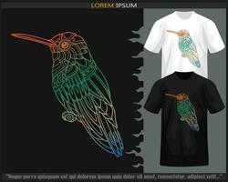 Gradient bunt summend Vogel Mandala Kunst isoliert auf schwarz und Weiß t Shirt. vektor