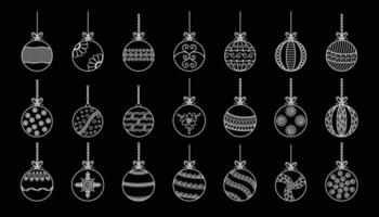 annorlunda cirkel jul boll med prydnad, klotter form, hand dra linje skiss. leksak för jul träd uppsättning. vektor illustration