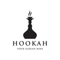 isoliert Huka, Shisha oder Wasser Rohr Logo Design zum Verein, Bar, Cafe und Geschäft. vektor