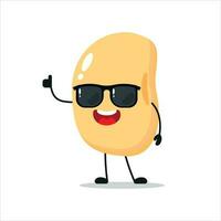 süß glücklich Sojabohne Charakter tragen Sonnenbrille. komisch Sojabohne grüßen Freund Karikatur Emoticon im eben Stil. Gemüse Emoji Vektor Illustration