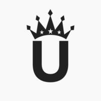 Krone Logo auf Brief u Luxus Symbol. Krone Logo Vorlage vektor