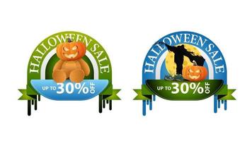 Halloween Sale, -30 Rabatt, zwei runde Rabattbanner mit Teddybär mit Kürbiskopf und Vogelscheuche vektor