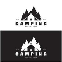 Jahrgang und retro Zelt Logo, Camping. mit Zelt, Baum und Lagerfeuer unterzeichnen. Abenteurer, Pfadfinder, Kletterer, Camping Ausrüstung Center vektor