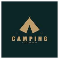 Jahrgang und retro Zelt Logo, Camping. mit Zelt, Baum und Lagerfeuer unterzeichnen. Abenteurer, Pfadfinder, Kletterer, Camping Ausrüstung Center vektor