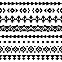 nahtlos ethnisch Muster mit geometrisch Ornament Design. Stammes- Streifen Stil. schwarz und Weiß Farben. Design zum Textil, Kleidung, Vorhang, Teppich, Dekoration, Ornament, Hintergrund, Verpackung. vektor