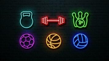 ein einstellen von Neon- Symbole ein Fußball Ball, ein Volleyball Ball, ein Basketball Ball, ein Kettlebell, Hanteln und Bowling Stifte mit ein Bowling Ball auf ein Mauer Hintergrund. vektor