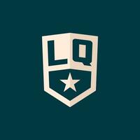 första lq logotyp stjärna skydda symbol med enkel design vektor