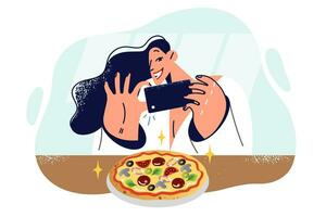 Frau Blogger nimmt Bild Pizza auf Telefon zu Post Rezension und sagen Anhänger Über Neu Pizzeria. glücklich Mädchen smm Spezialist macht Schnappschuss Pizza zum starten Werbung Kampagne zum Italienisch Restaurant vektor