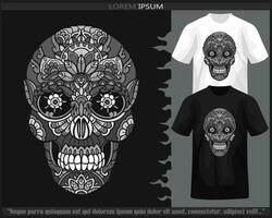 einfarbig Schädel Kopf Mandala Kunst isoliert auf schwarz und Weiß t Shirt. vektor