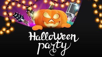 halloweenfest, kreativ festinbjudningsbanner med mikrofon, gitarrer och roligt pumpakontakt som klättrar bakom pappersväggen. mall för halloween fest affisch vektor