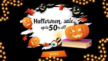 halloween försäljning, upp till 50 rabatt, mörk rabatt banner med halloween ballonger, höstblad, krans, stavningsbok och pumpa jack vektor