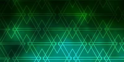 hellgrünes Vektorlayout mit Linien, Dreiecken. schöne Illustration mit Dreiecken im Naturstil. Design für Ihre Werbeaktionen. vektor