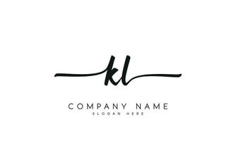 Handschrift kl Logo Design. kl Logo Design Vektor Illustration auf Weiß Hintergrund. kostenlos Vektor