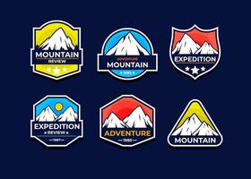 utforska mountain adventure symbol vector set