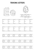 Buchstaben des englischen Alphabets verfolgen. Arbeitsblatt schwarz-weiß. vektor