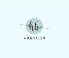 första hb feminin logotyp skönhet monogram och elegant logotyp design, handstil logotyp av första signatur, bröllop, mode, blommig och botanisk med kreativ mall. vektor