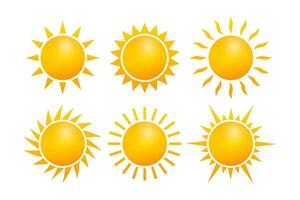 uppsättning realistisk Sol ikon för väder design på vit bakgrund. vektor illustration.
