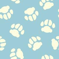 Hund Pfote Fußabdrücke nahtlos Muster mit Weiß Haustier Spuren auf Licht Blau Hintergrund. süß Vektor inländisch Tiere drucken Design.