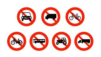 röd förbud fordon tecken uppsättning. Nej motor fordon, Nej cyklar, Nej bilar vektor