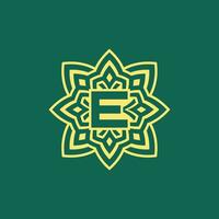 gul grön modern och elegant första brev e symmetrisk blommig estetisk logotyp vektor