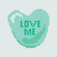 ein Pixel Kunst Herz mit das Wort Liebe mich vektor
