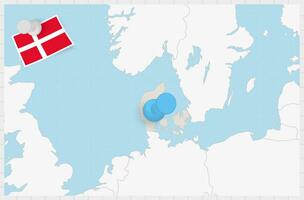 Karte von Dänemark mit ein festgesteckt Blau Stift. festgesteckt Flagge von Dänemark. vektor