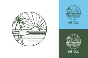 Surfen Logo auf tropisch Strand Mann Tragen Surfbrett beim Sonnenuntergang Linie Kunst Design Konzept Vektor Illustration