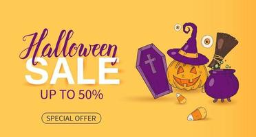 Halloween-Verkaufsposter mit Schriftzug und Objekten in Skizze vektor