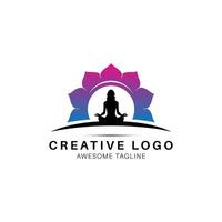 Yoga mit Blume gestalten Logo Design Symbol vektor