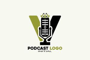 vektor initialer brev v med podcast kreativ geometrisk modern logotyp design.