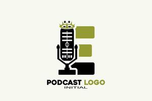 Vektor Initialen Brief e mit Podcast kreativ geometrisch modern Logo Design.
