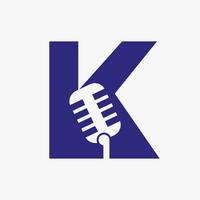 Brief k Podcast Logo. Musik- Symbol Vektor Vorlage