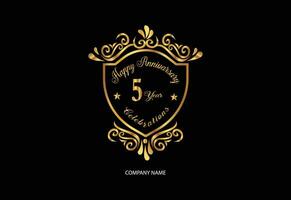 5 Jahrestag Feier Logo mit Handschrift golden Farbe elegant Design vektor