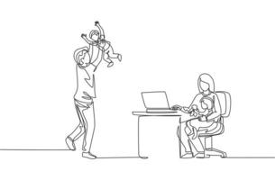 enda kontinuerlig linje ritning av ung mamma arbete skriva på laptop och pappa leker med son hemma. lycklig familj föräldraskap koncept. trendig en linje rita design vektor illustration