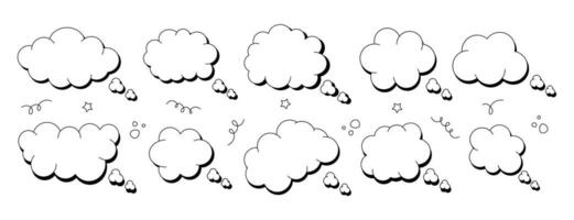 uppsättning av komisk Tal bubblor i de form av en moln. konversation bubbla. hand dragen samling av molnig Tal bubblor. modern vektor illustration.