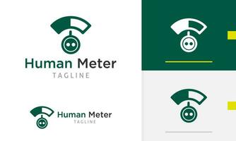 logotyp design ikon abstrakt geometrisk cirkel robot spionera mask med pil pekande en halv läser in bar vektor