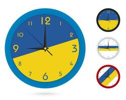 Mauer Uhr Design mit National Flagge von Ukraine. vier anders Design. vektor