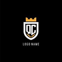 första qc logotyp med skydda, esport gaming logotyp monogram stil vektor