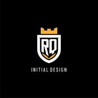 första rq logotyp med skydda, esport gaming logotyp monogram stil vektor