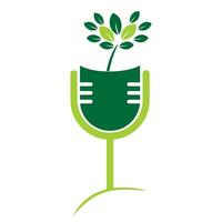 natur podcast med blad logotyp design mall vektor