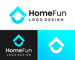 verklig egendom hus logotyp design och leende ikon undertill. vektor