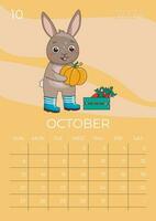 Vertikale Kinder Kalender 2024. Monat von Oktober. Hase im Gummi Stiefel hält ein groß Kürbis im seine Hände Nächster zu ein Box von Möhren. a5 Format. Vektor Grafik.